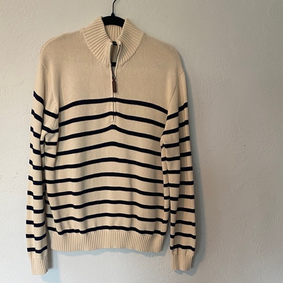 Brandy Melville Sweaters - Brandy Melville Aleah Cream and Black Zip-Up Sweater